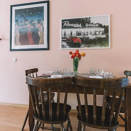 アパート Veli Hills