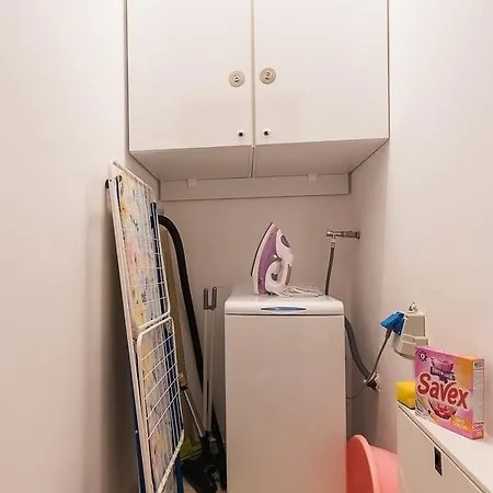 アパート Veli Hills ヴェリングラード