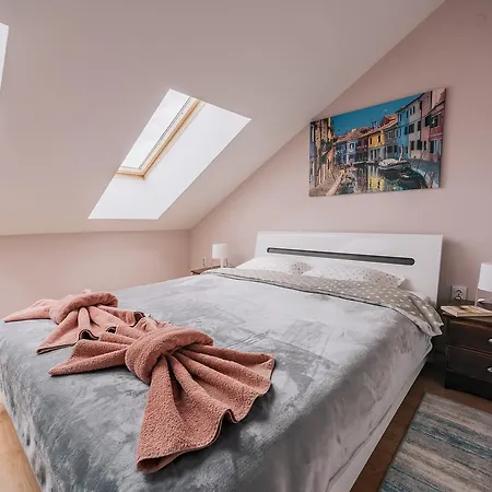 アパート Veli Hills